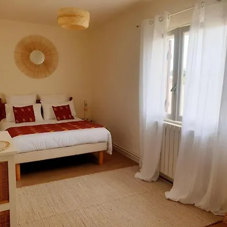 Maison En Pierre Avec Jardin Proche De Bordeaux * Camblanes-et-Meynac